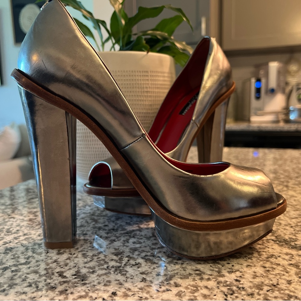 Charles Jordan Platform heels. Pewter with natural leather accents.